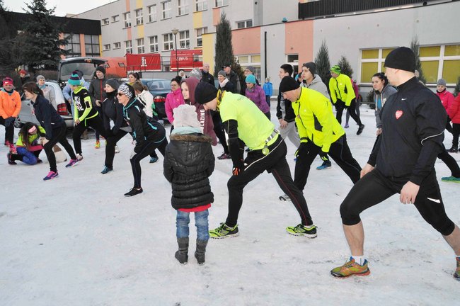 Przez 24-godzinny biegają dla WOŚP