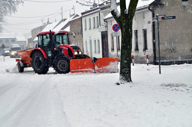 Rano ruch na wielu ulicach stanął