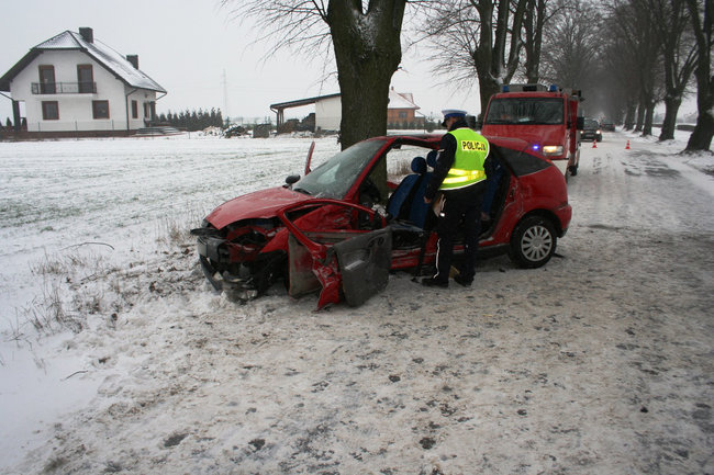 23 kolizje w weekend