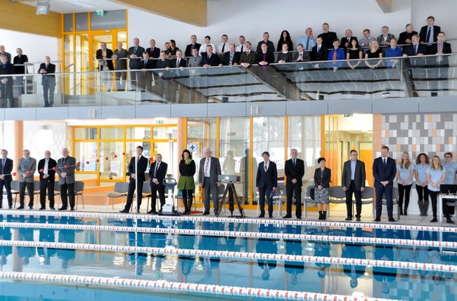 Basen otwarty! Burmistrz już pływał