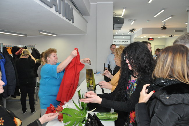 Basen otwarty! Burmistrz już pływał