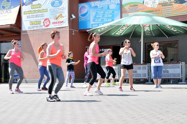 Zumba przy hali