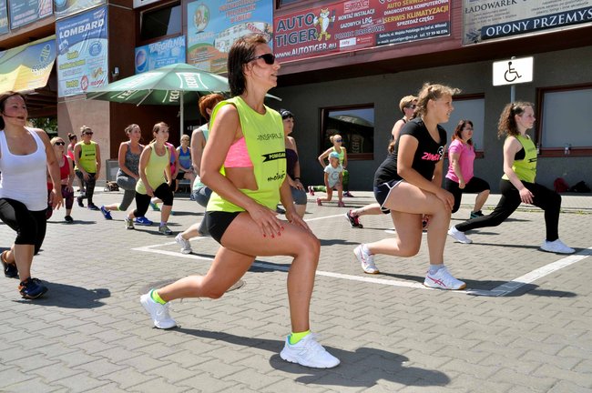 Zumba przy hali