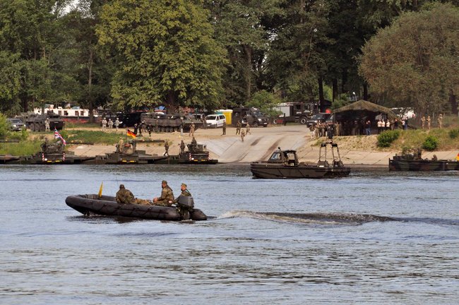 Anakonda 16. Budowa przeprawy w Chełmnie