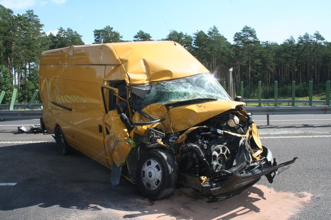 Wypadek na A1 ? kierowca zasnął za kółkiem