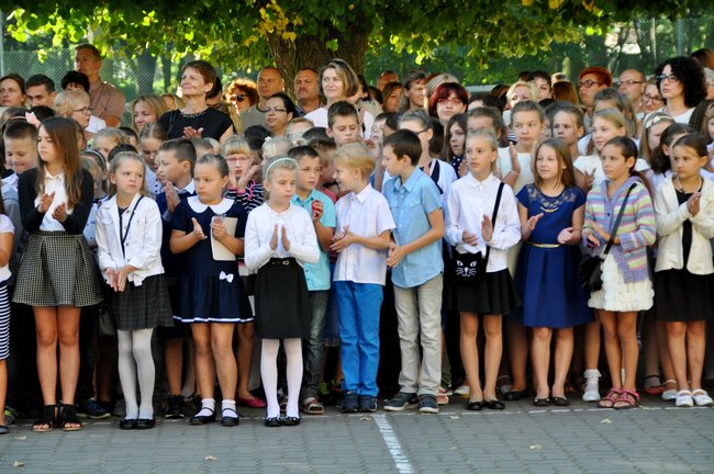 Rozpoczęcie roku w SP 1 - ZDJĘCIA