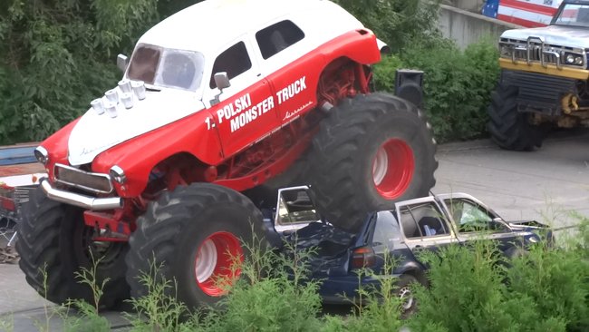 Monster truck w Świeciu - Zdjęcia