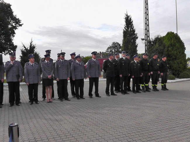 Minister Błaszczak otworzył posterunek policji w Dragaczu