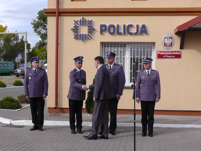 Minister Błaszczak otworzył posterunek policji w Dragaczu