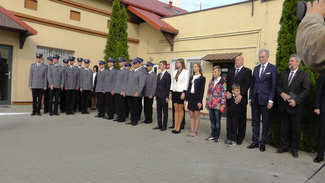 Minister Błaszczak otworzył posterunek policji w Dragaczu