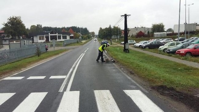 81 latek potrącił 76-letniego rowerzystę
