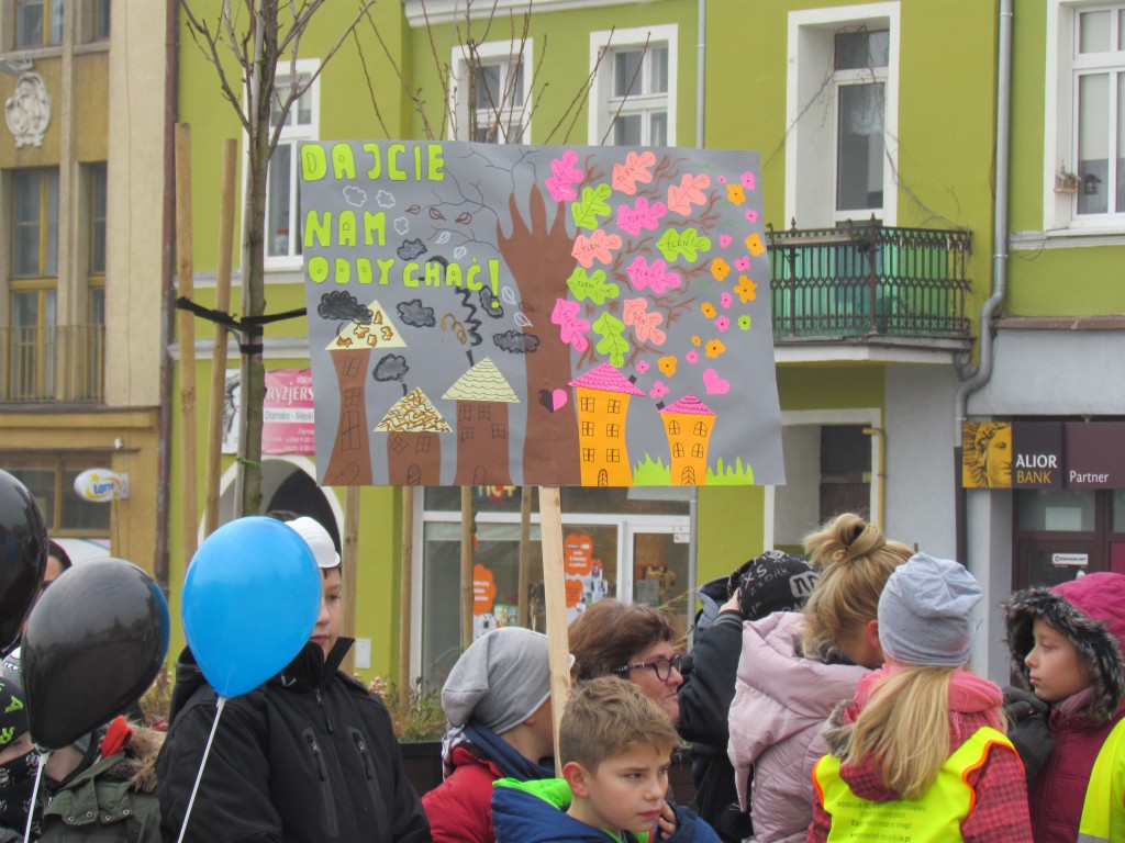 Nie pal śmieci, trujesz dzieci