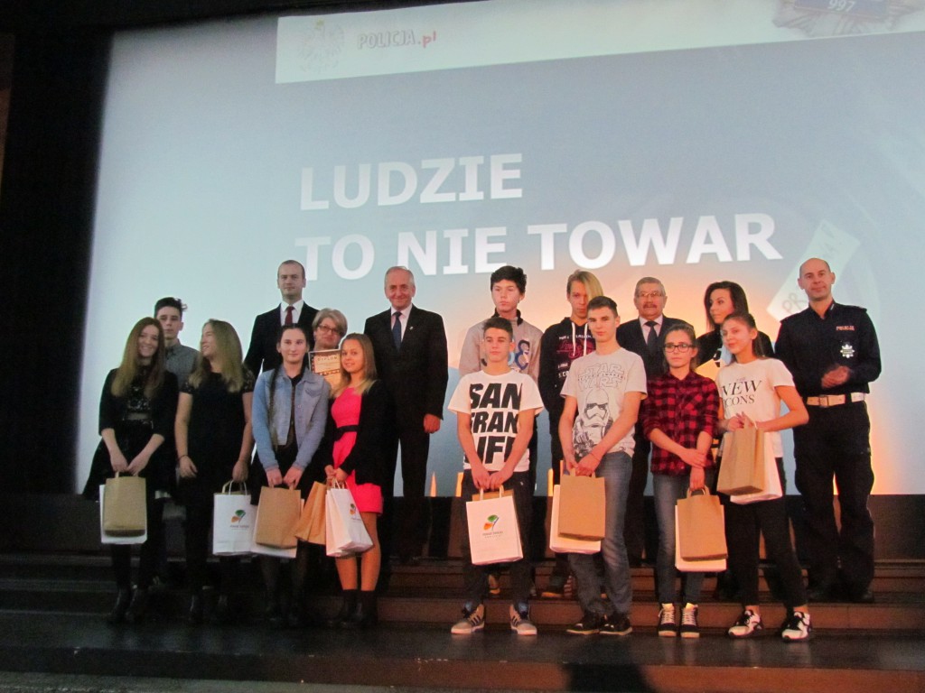 Ostrzegają przed handlem ludźmi