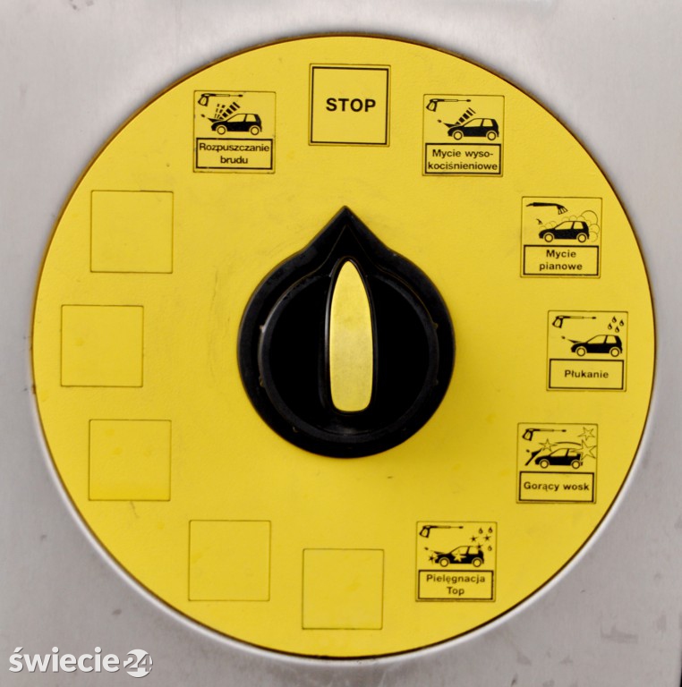 Zimą samochód trzeba myć częściej. Generon