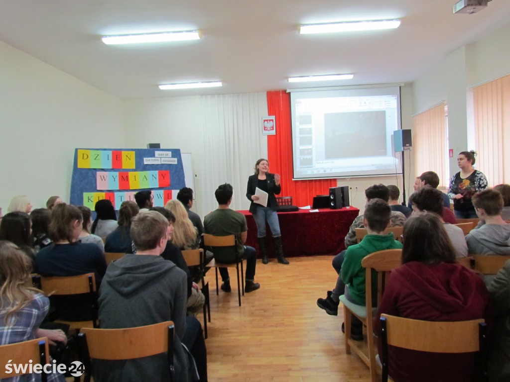 Goście z Afryki i Azji odwiedzili Świecie