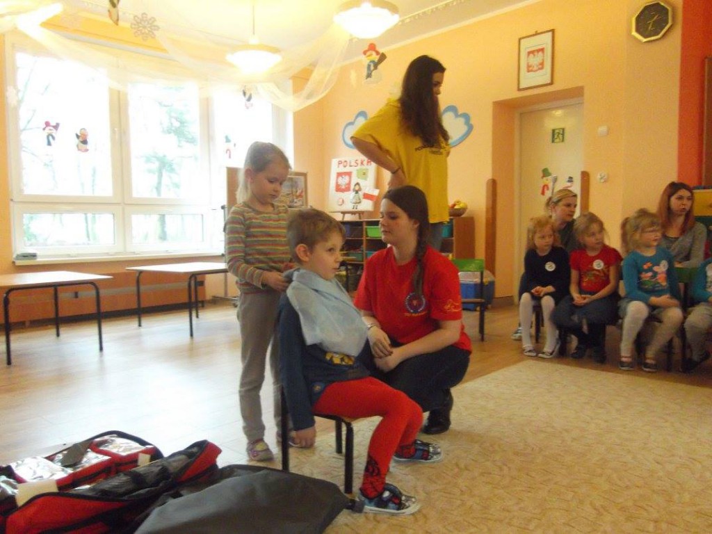 Wolontariuszki ZSP w przedszkolu