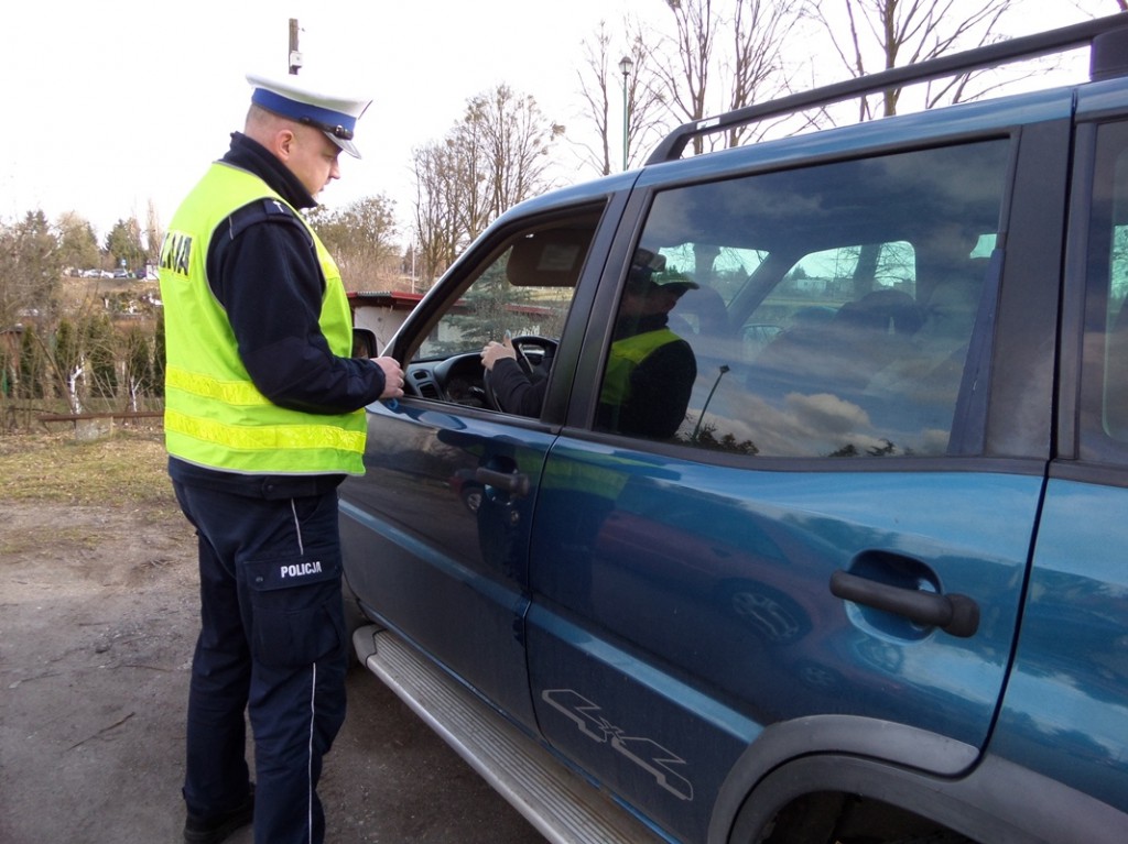 Zapinaj pasy - policja czuwa