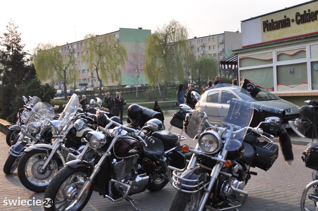 Motocykliści na lodach