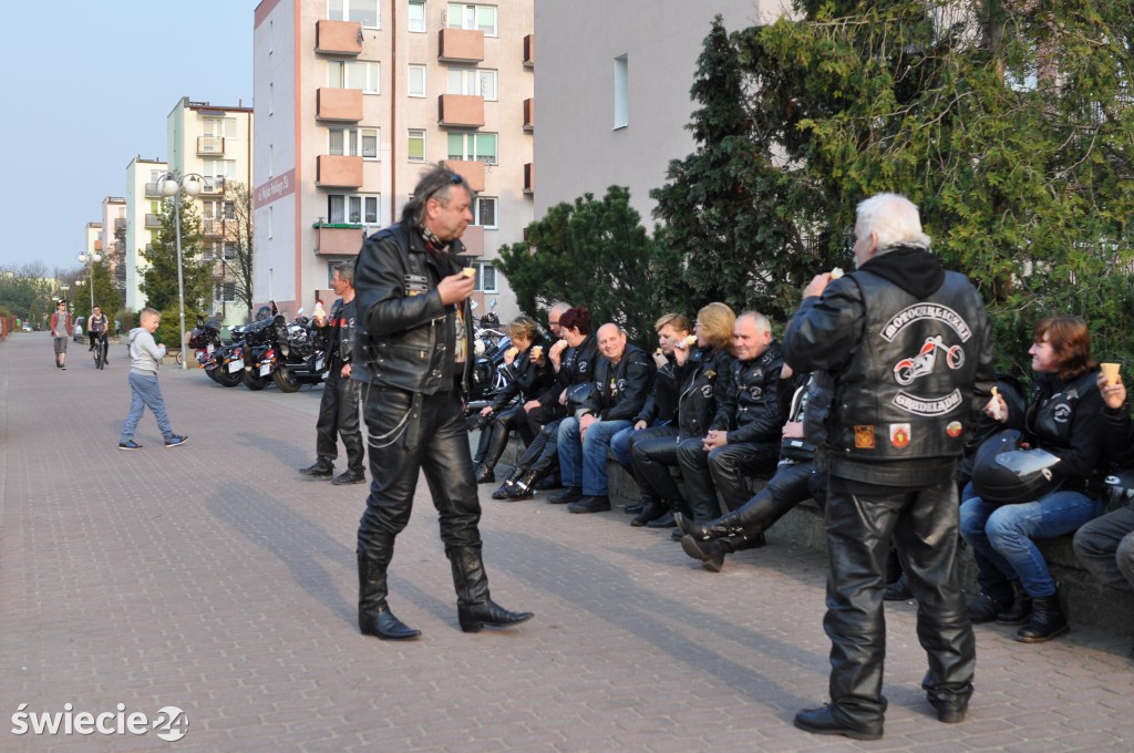 Motocykliści na lodach