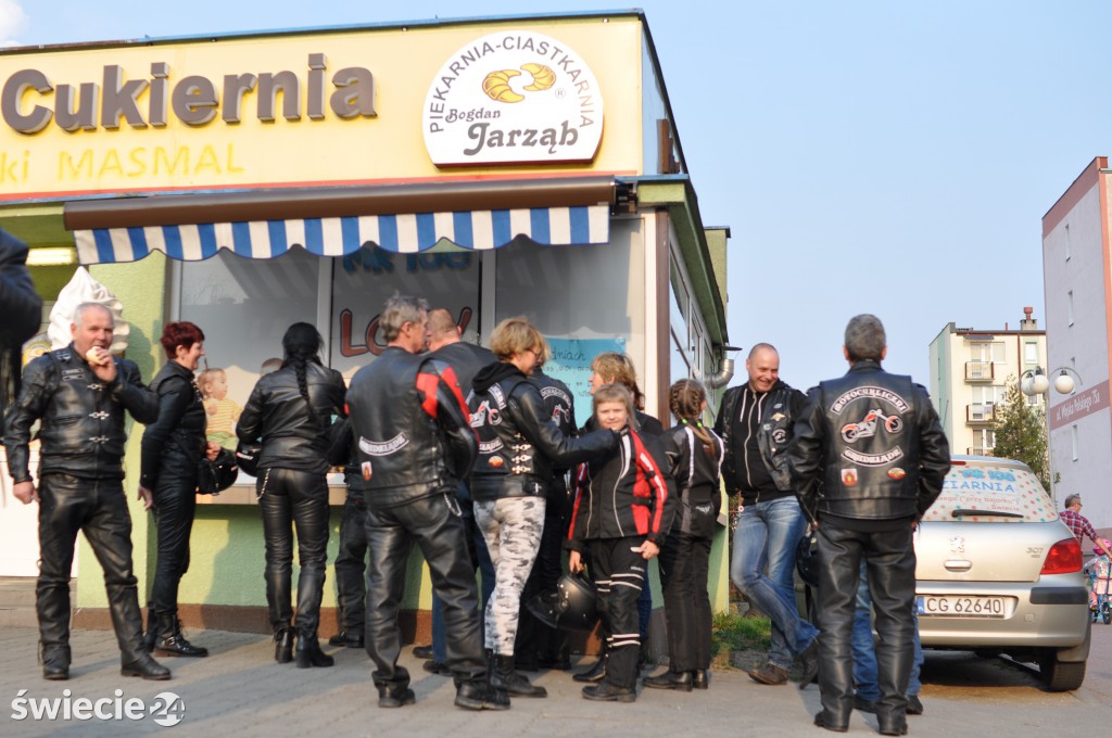 Motocykliści na lodach