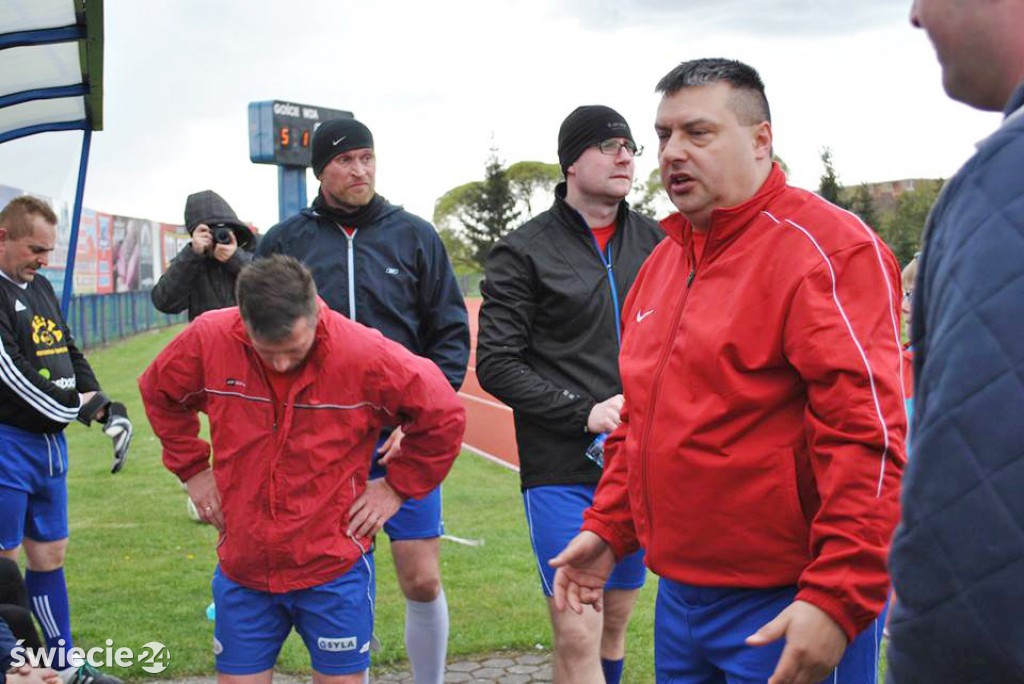 Mecz Pisarze - Czytelnicy... w śniegu