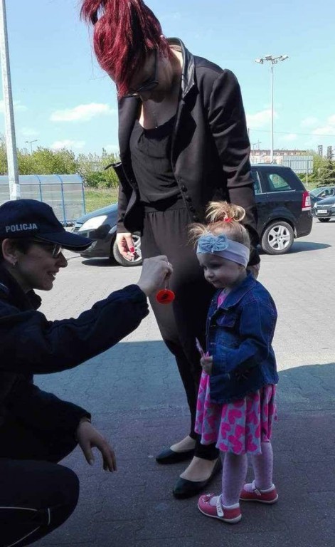 Mundurowi na festynie w Świeciu