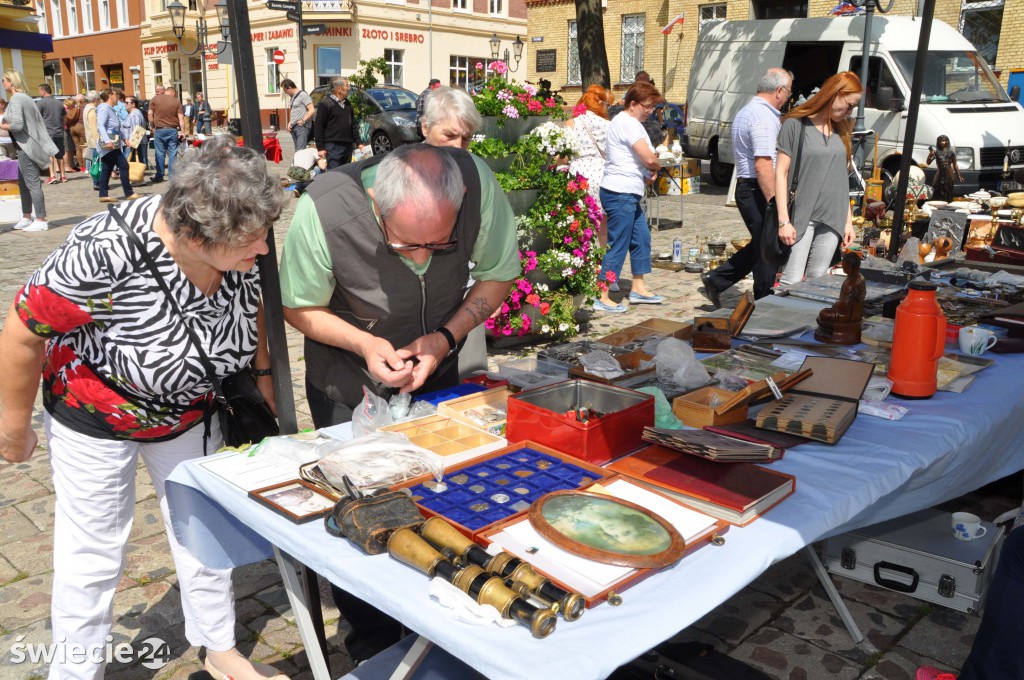 Jarmark staroci na Dużym Rynku