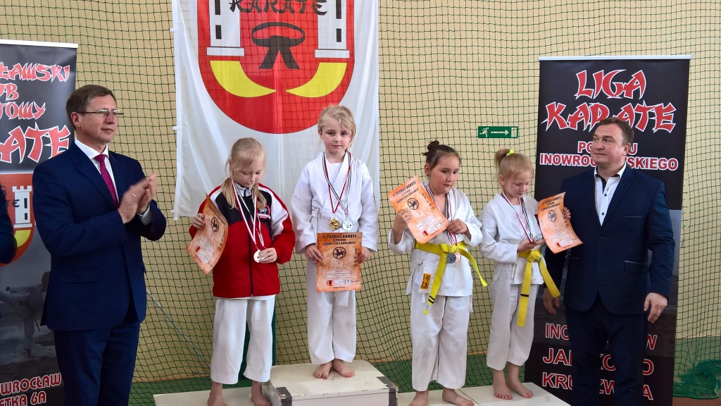  Młodzi karatecy zdobyli 34 medale