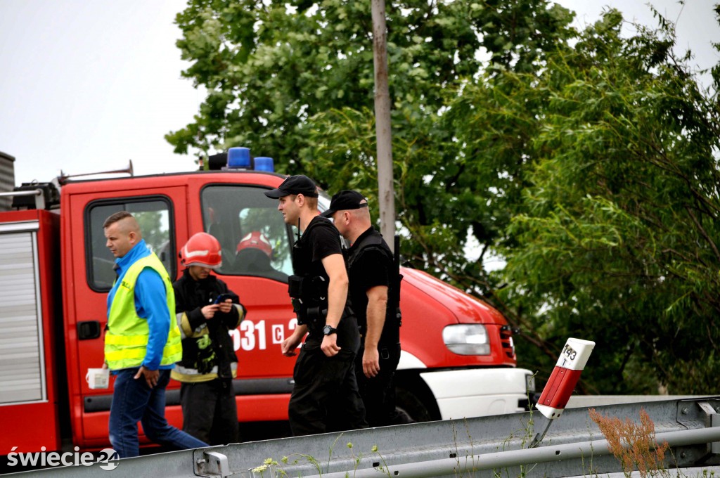 Dachował autokar, 9 osób w szpitalach