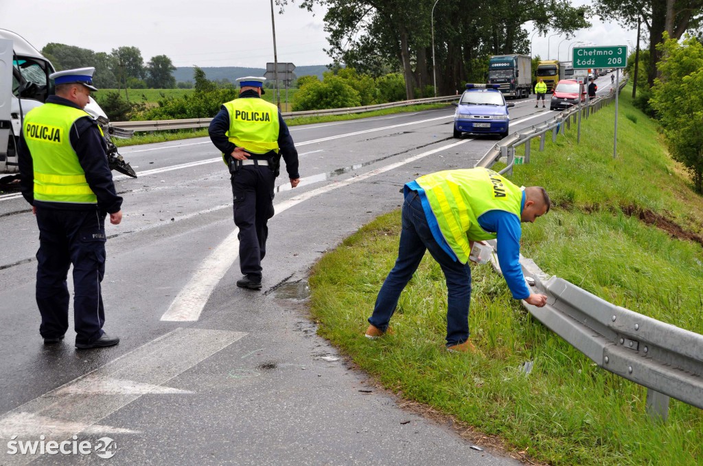 Dachował autokar, 9 osób w szpitalach