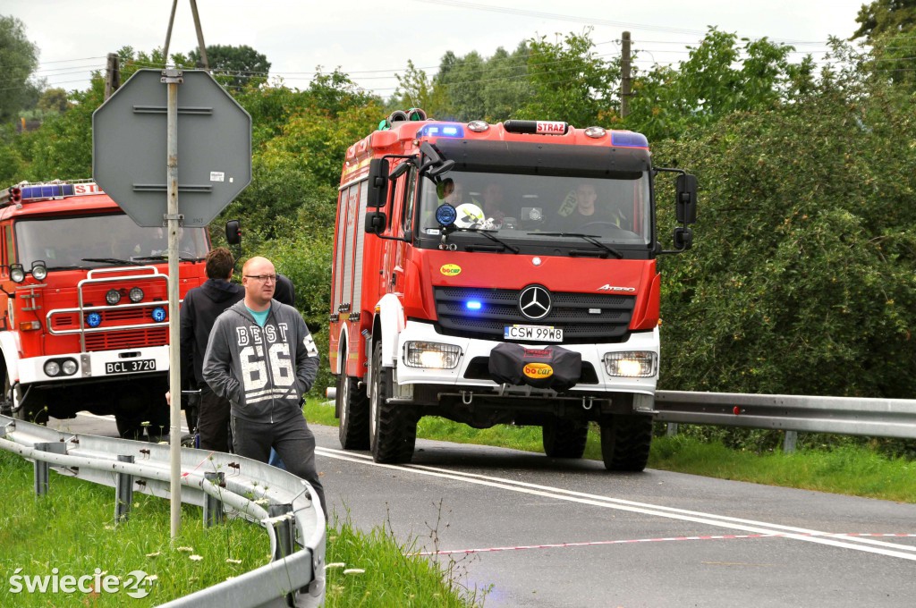 Dachował autokar, 9 osób w szpitalach