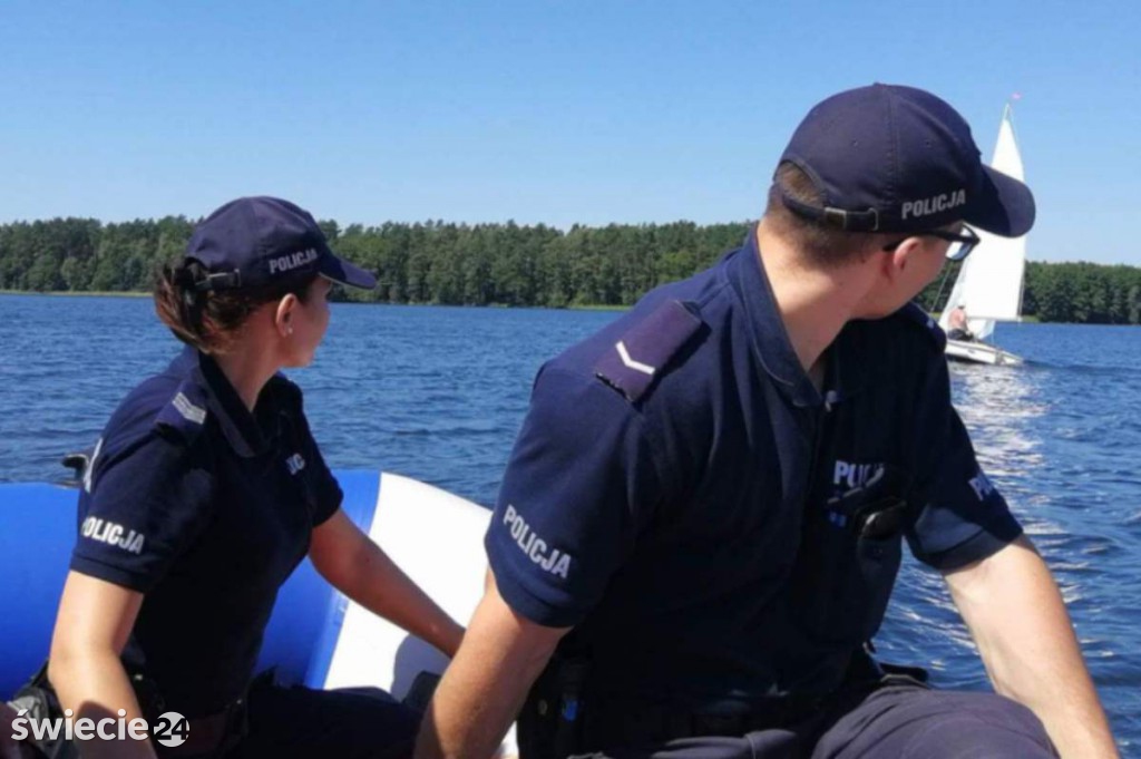 Patrole na wodzie - policji i ratowników