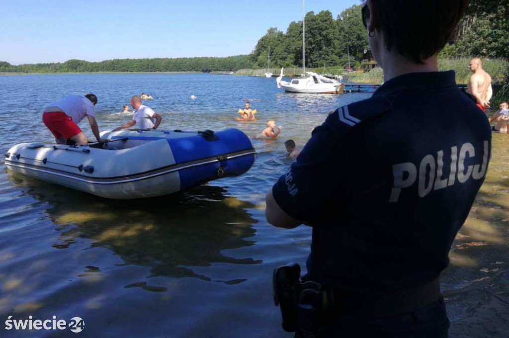 Patrole na wodzie - policji i ratowników