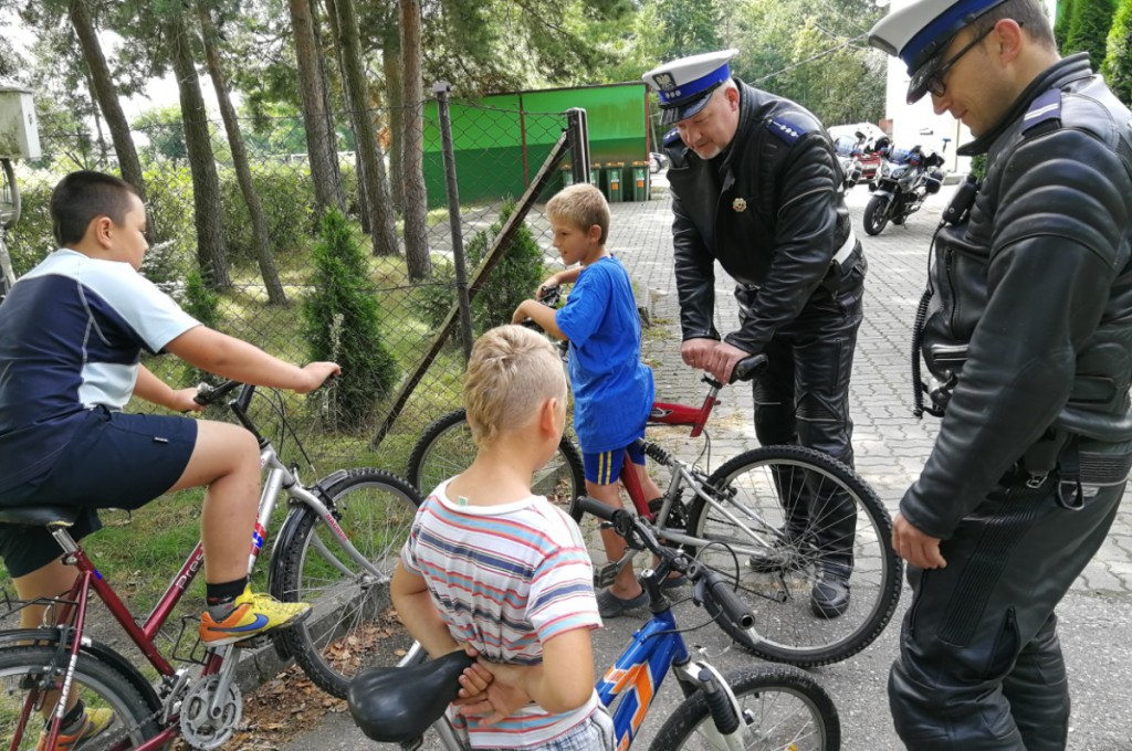Rok szkolny tuż tuż. Policja sprawdza drogi