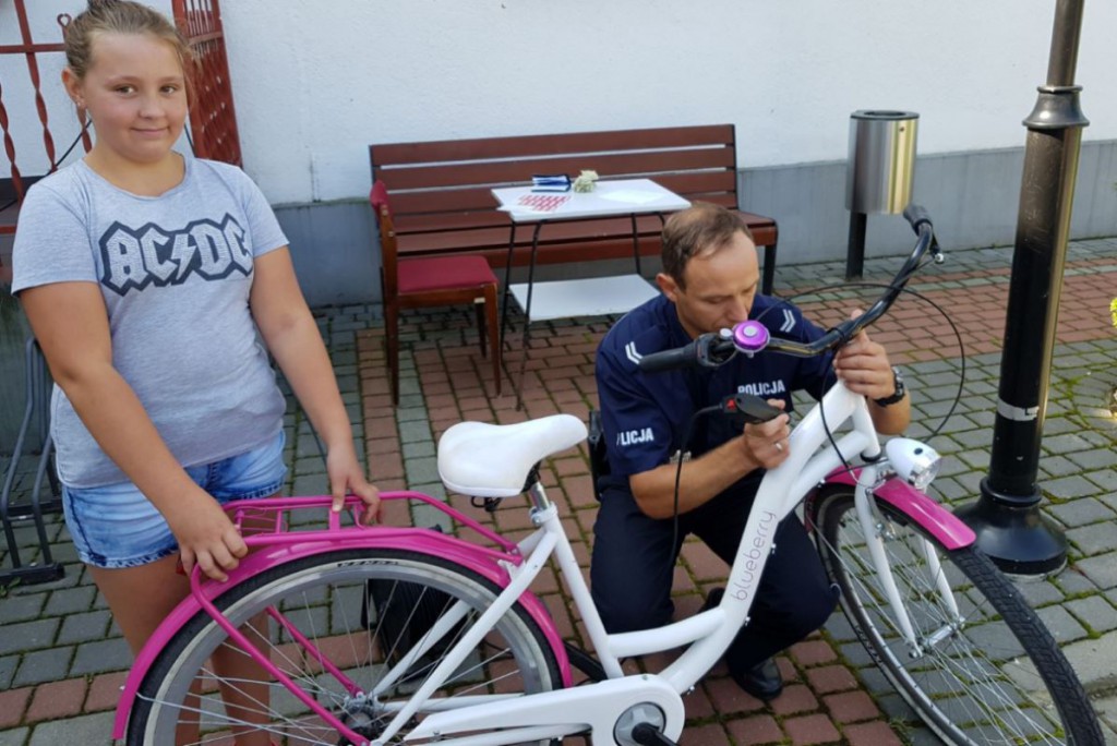 Policjanci znakowali rowery