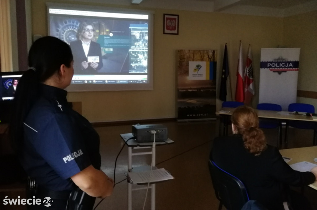 Policja szkoli bankowców