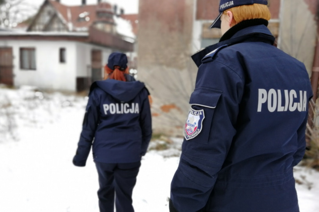 Policjantki kontrolowały bezdomnych