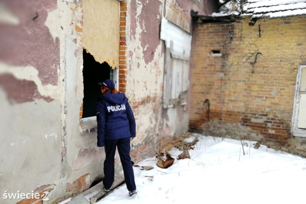 Policjantki kontrolowały bezdomnych