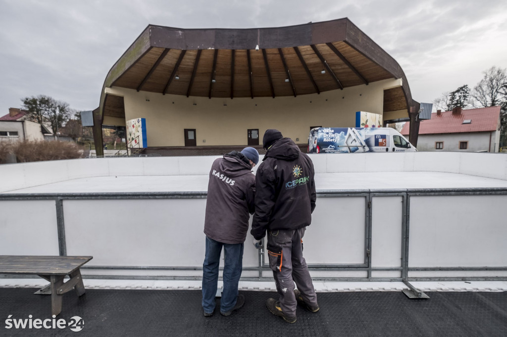 Lodowisko już gotowe. Od jutra jeździmy