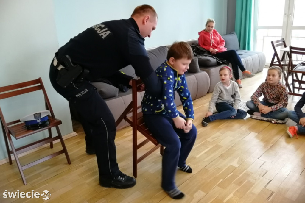 Bezpieczne ferie ze świecką