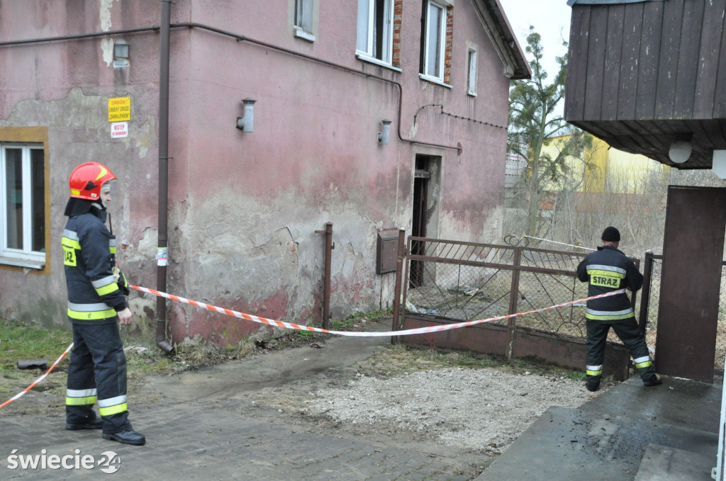 Bezdomni zaprószyli ogień w budynku