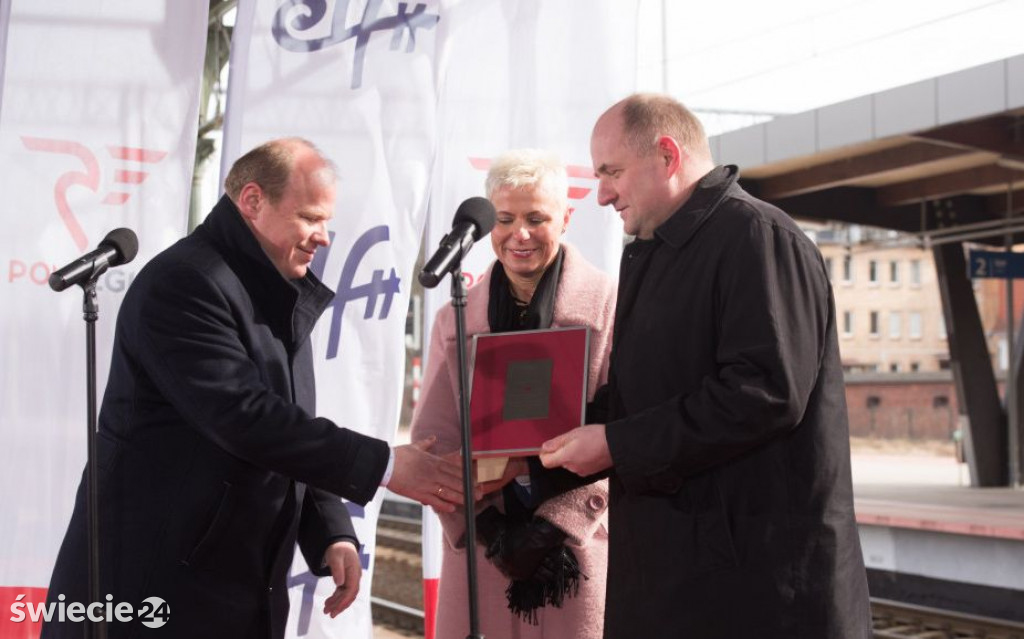 Nowoczesne pociągi pojadą przez Laskowice