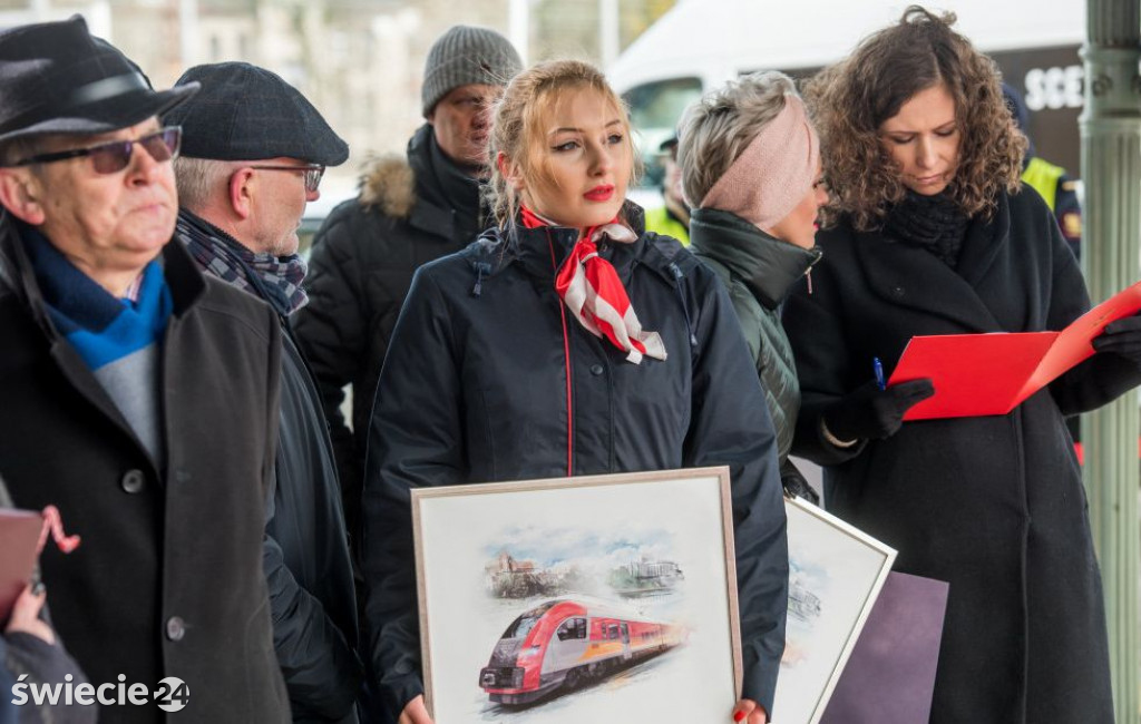 Nowoczesne pociągi pojadą przez Laskowice