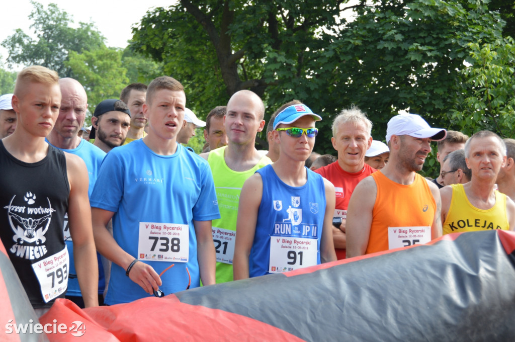 830 biegaczy stanęło na starcie!