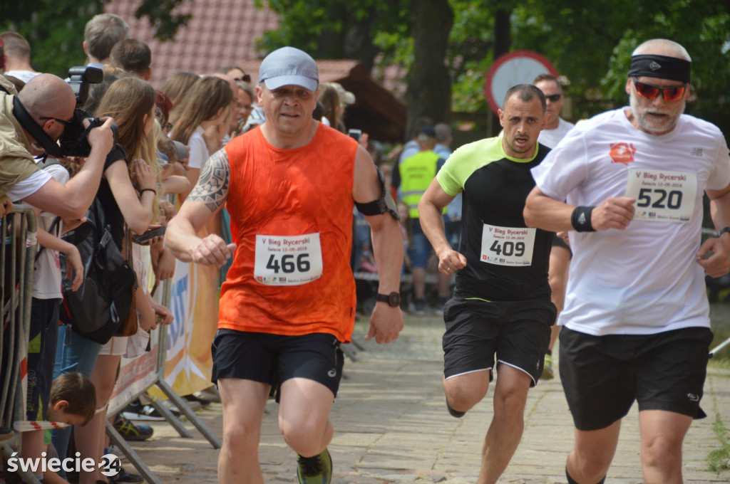 830 biegaczy stanęło na starcie!