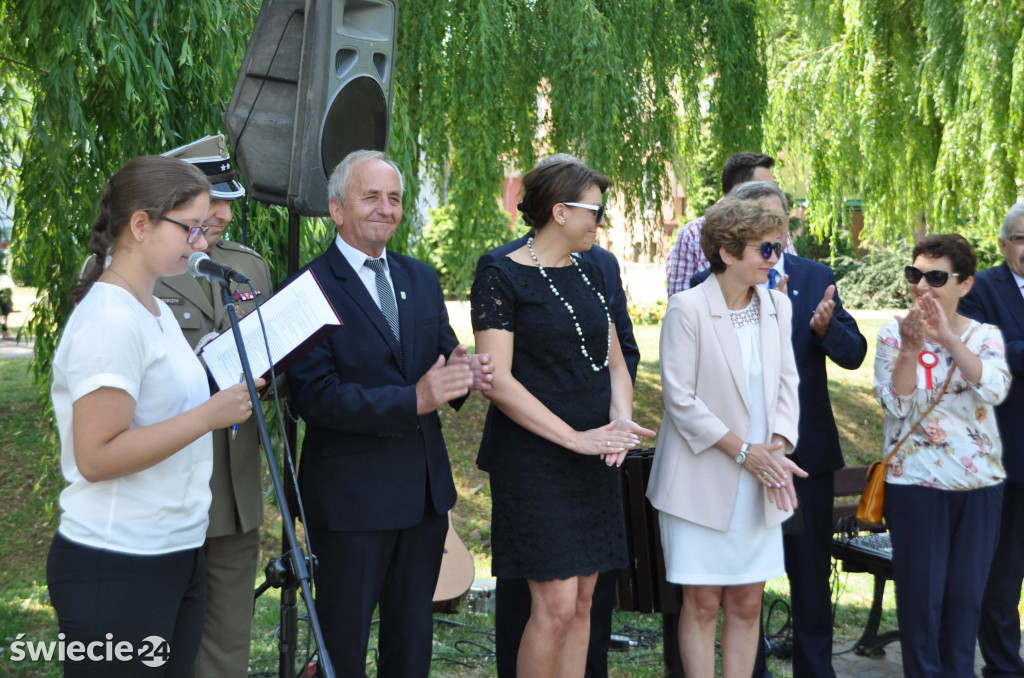 Posadzili dęby niepodległości