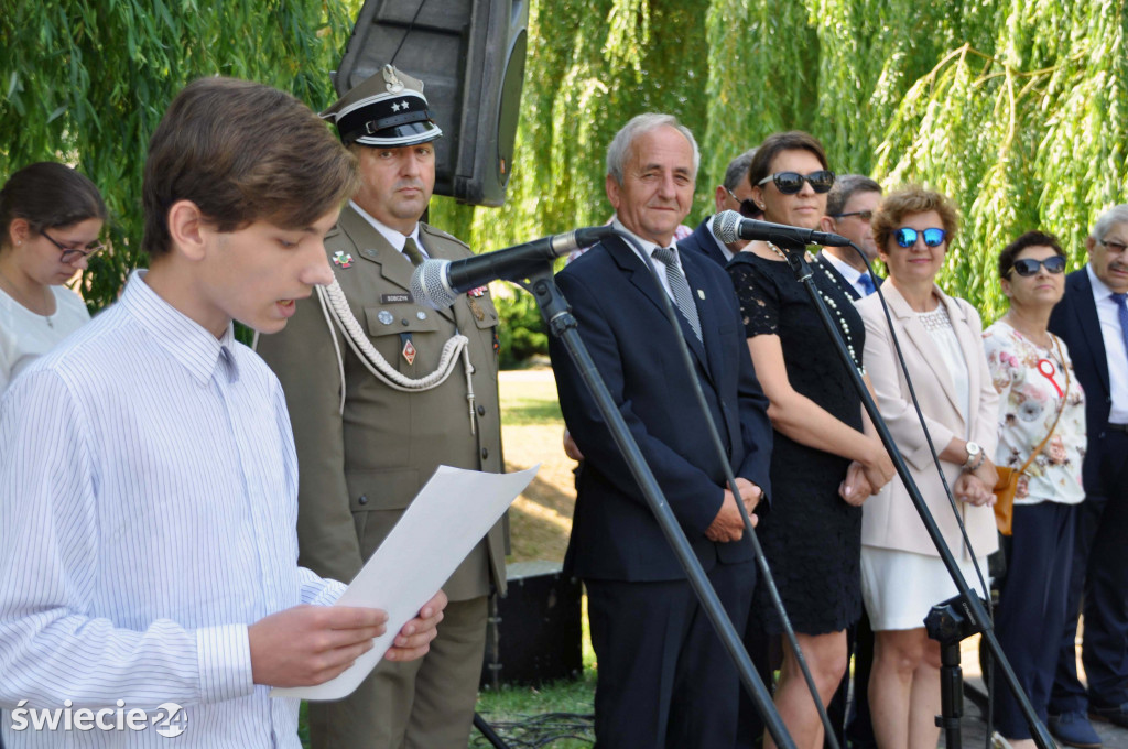 Posadzili dęby niepodległości