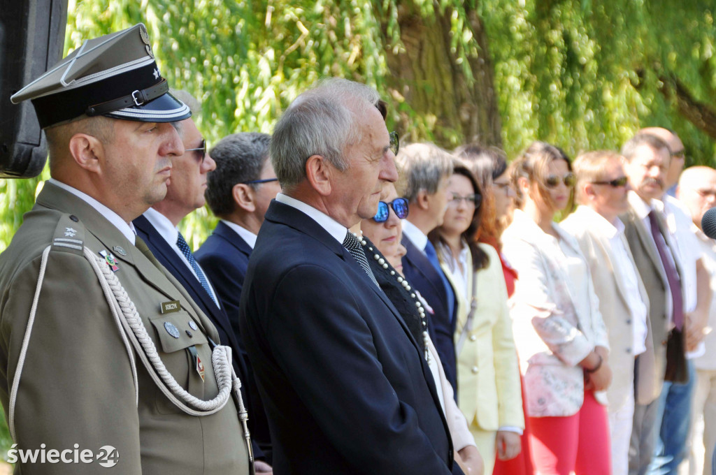 Posadzili dęby niepodległości