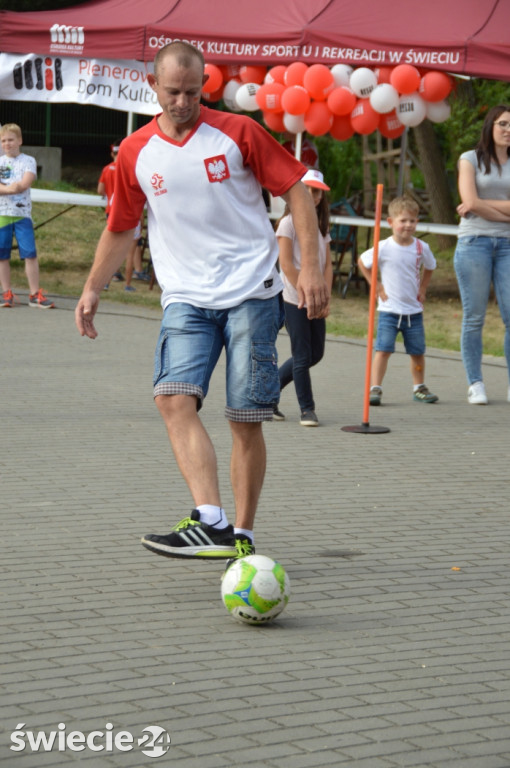 Tłum kibiców zawiedziony grą Polaków