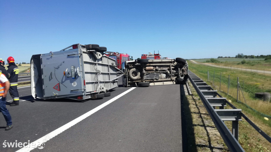 Toyota zablokowała oba pasy ruchu